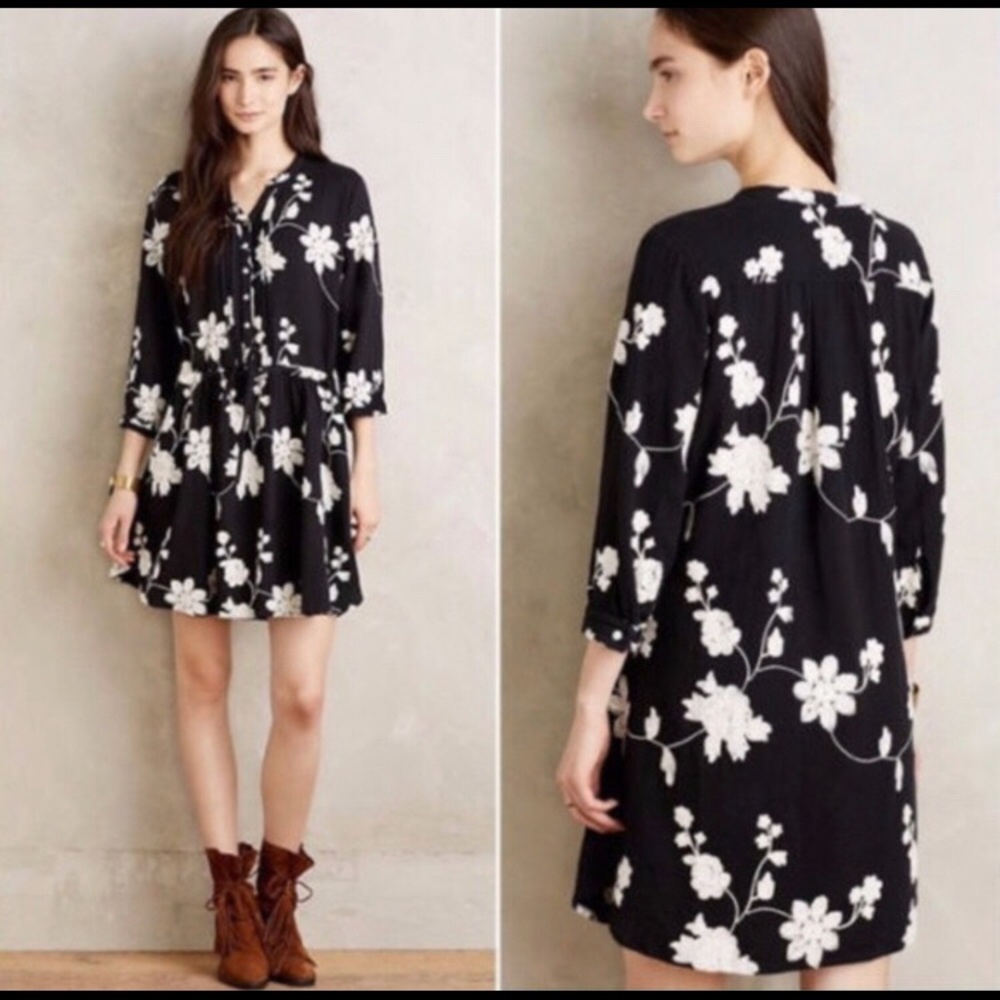 Isabella Sinclair Embroidered Floral Naomi Dress